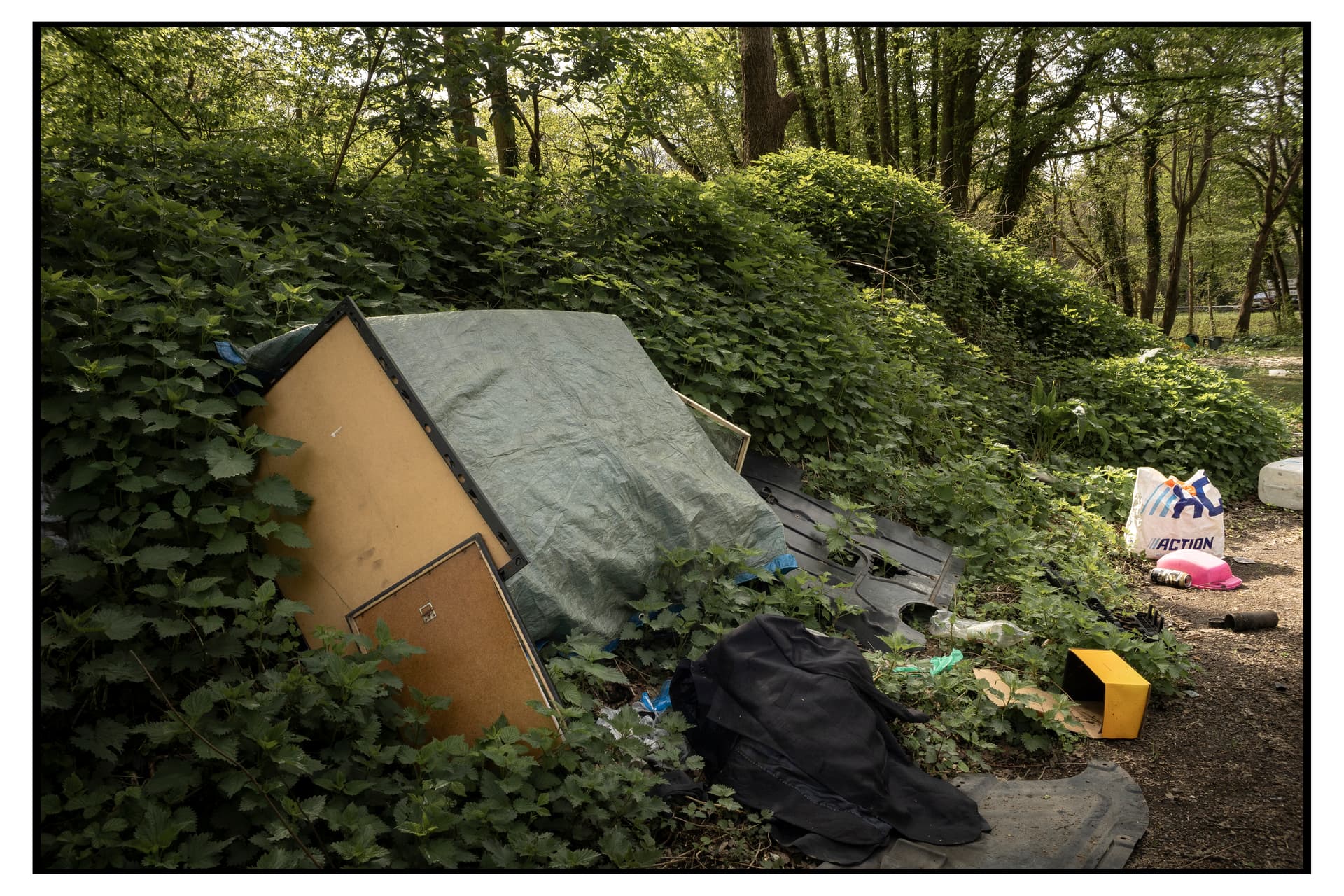 Serie 2 — Sous les dechets, la plage — 08